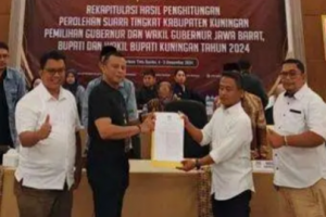 Rapat Pleno Terbuka perhitungan Suara Pilkada Kuningan 2024. Rapat Pleno Terbuka perhitungan Suara Pilkada Kuningan 2024.